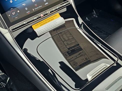 New 2026 Mercedes-Benz GLC 300 4MATIC image 32