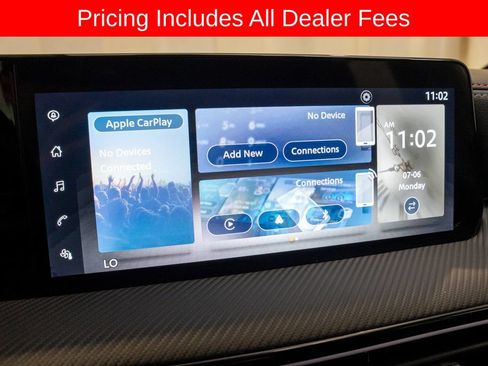 Used 2025 Nissan Kicks SR AWD/4WD image 12