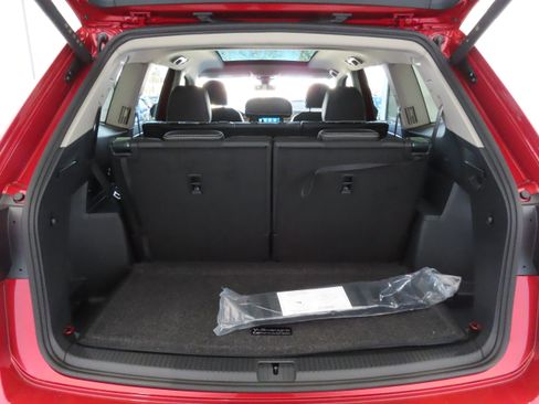 New 2025 Volkswagen Atlas SEL Premium R-Line AWD/4WD image 24