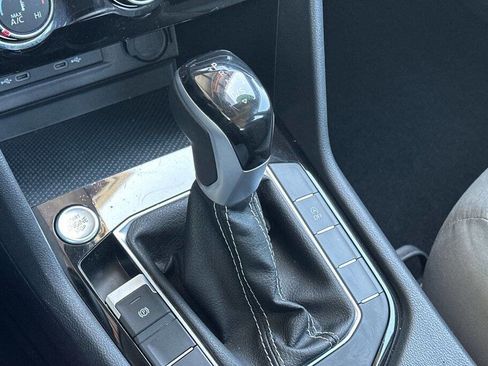 Used 2024 Volkswagen Taos S image 21