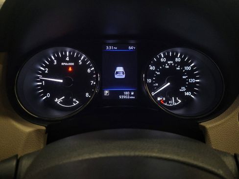 Used 2018 Nissan Rogue SV w/ Premium Package AWD/4WD image 23