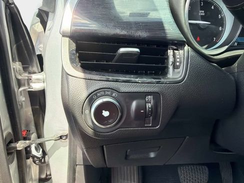 Used 2017 Buick Envision Preferred FWD image 30