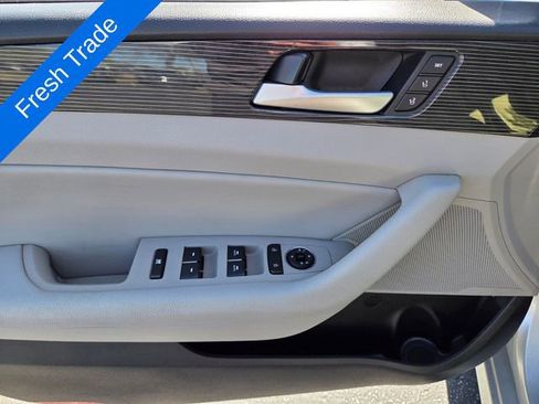 Used 2018 Hyundai Sonata Limited FWD image 16