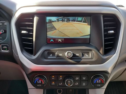 Used 2017 GMC Acadia SLE w/ Driver Alert Package I FWD image 28
