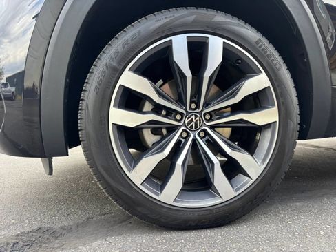 Used 2021 Volkswagen Atlas SEL R-Line AWD/4WD image 26