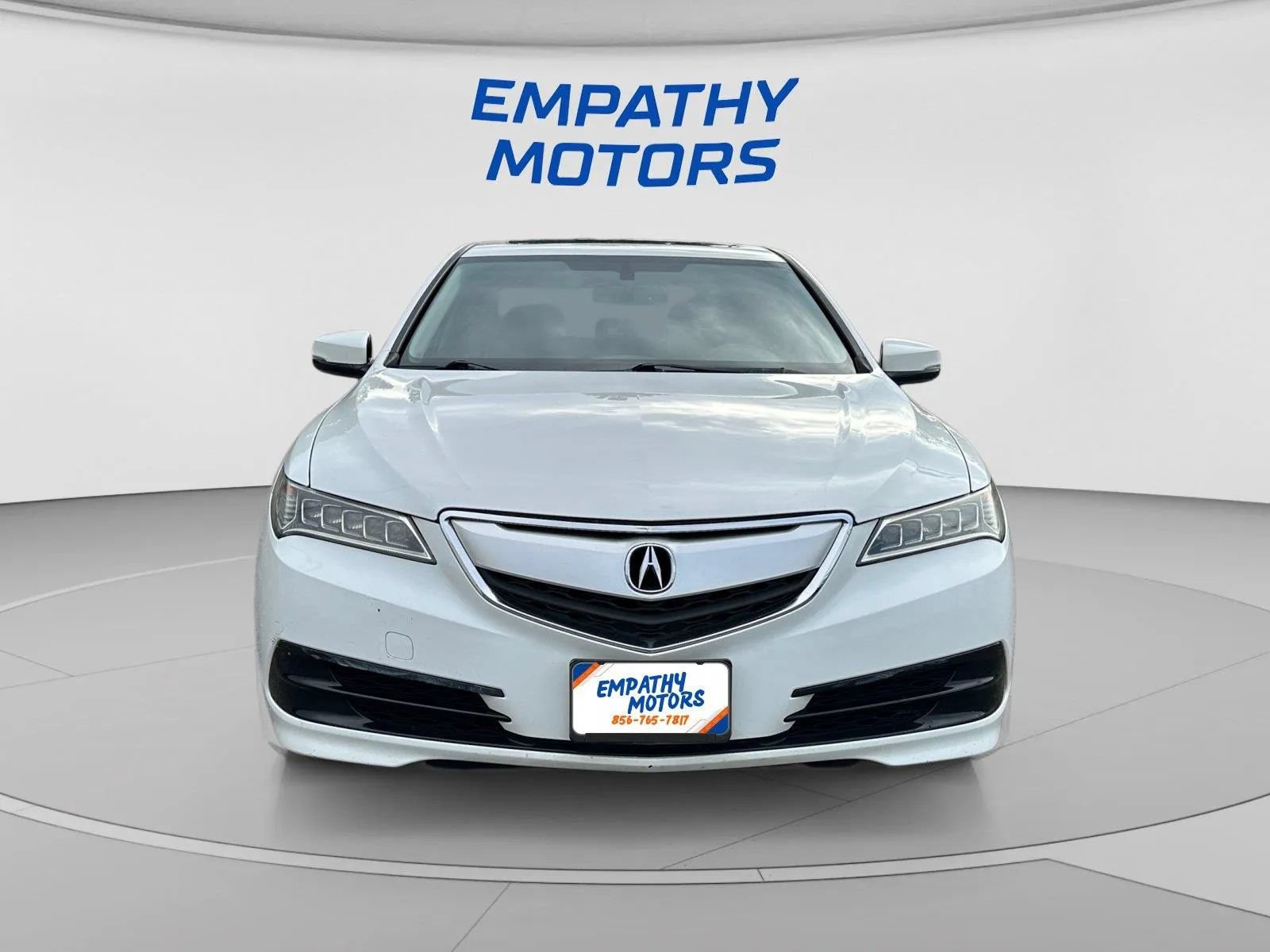 Used 2017 Acura TLX V6 FWD image 2