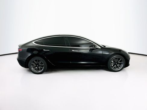 Used 2019 Tesla Model 3 Standard Range Plus RWD image 10
