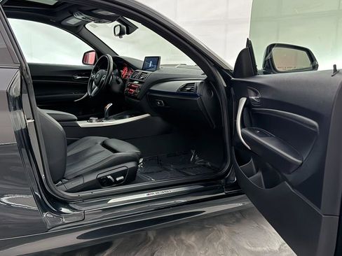 Used 2016 BMW M235i Coupe image 22