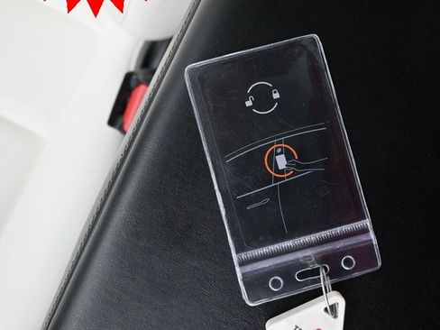 Used 2019 Tesla Model 3 Standard Range Plus image 16