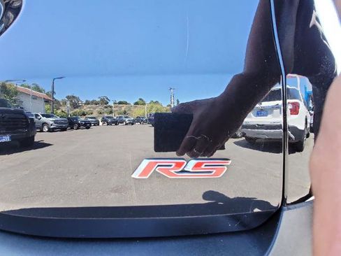 Used 2023 Chevrolet Traverse RS image 31