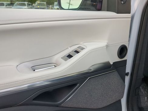 New 2025 Lincoln Navigator Reserve image 12