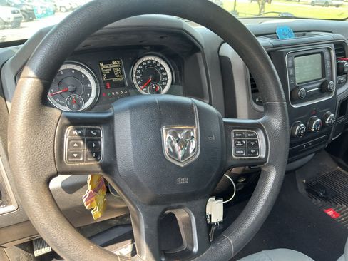 Used 2019 RAM 1500 Tradesman w/ Popular Equipment Group RWD image 17