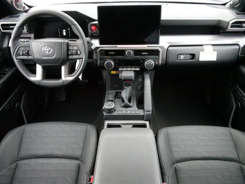 Certified 2025 Toyota 4Runner TRD Off-Road Premium image 10