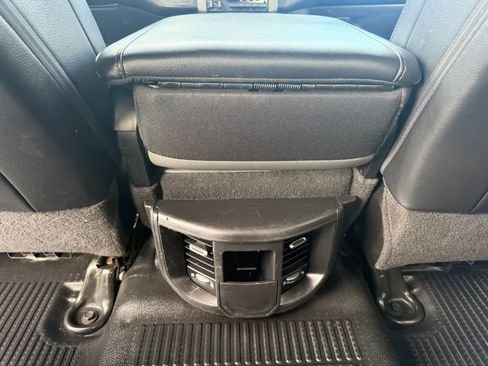 Used 2021 RAM 2500 Tradesman w/ Chrome Appearance Group AWD/4WD image 33
