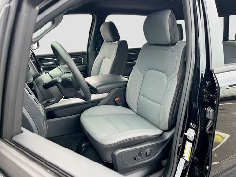 Used 2025 RAM 1500 Big Horn AWD/4WD image 21