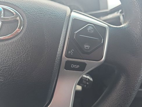 Used 2017 Toyota Tundra SR5 image 23