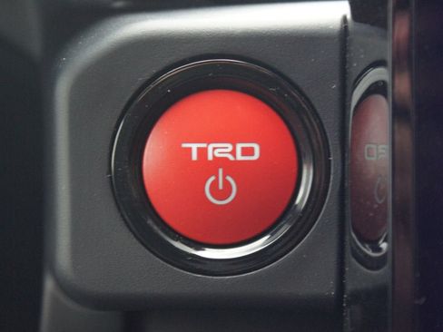Used 2026 Toyota Tacoma TRD Pro w/ Tow Tech Package AWD/4WD image 18