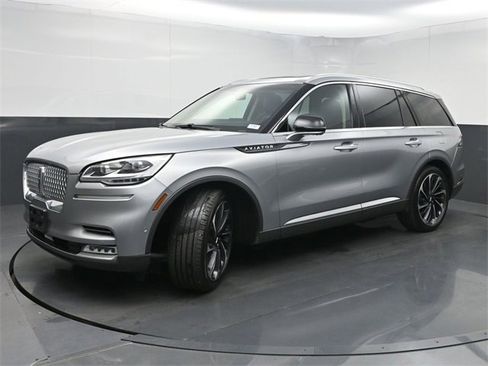 Used 2021 Lincoln Aviator Reserve w/ Equipment Group 202A image 5