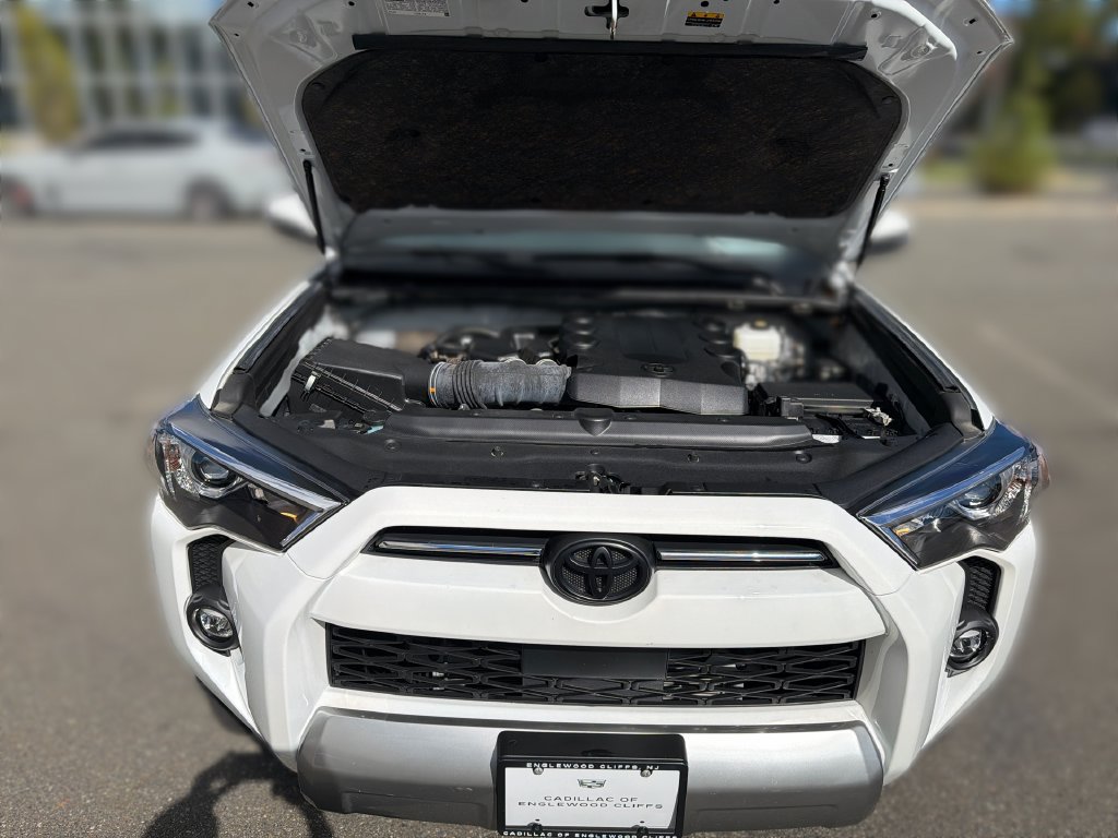 Used 2024 Toyota 4Runner TRD Off-Road Premium w/ Moonroof Package AWD/4WD image 18