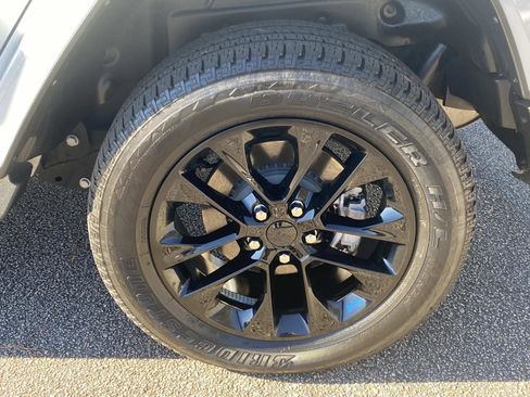 Certified 2023 Jeep Wrangler Sahara w/ Cold Weather Group image 14