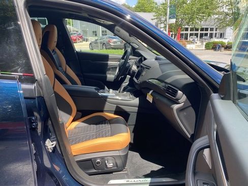 New 2024 Maserati Levante Trofeo image 39