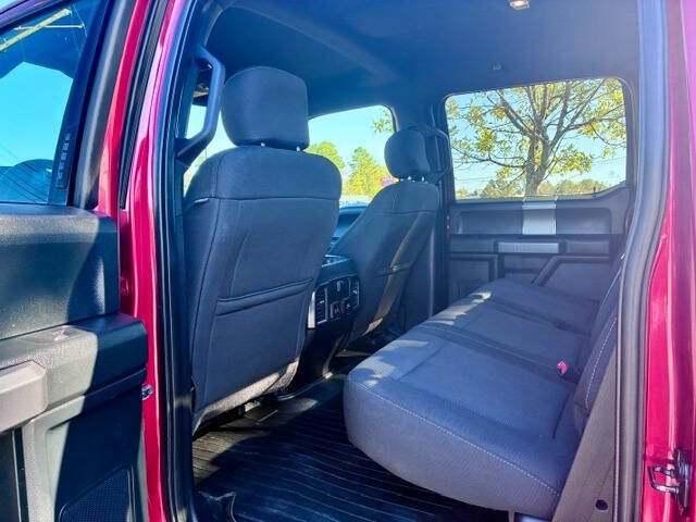 Used 2017 Ford F150 XLT w/ Equipment Group 302A Luxury AWD/4WD image 8