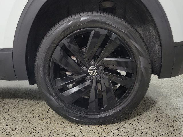 Used 2023 Volkswagen Atlas Cross Sport SE AWD/4WD image 10