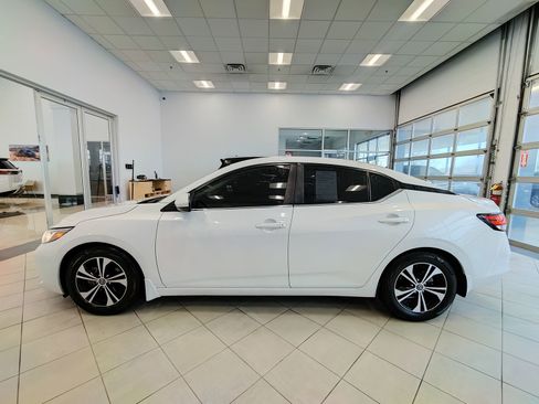 Used 2020 Nissan Sentra SV image 7