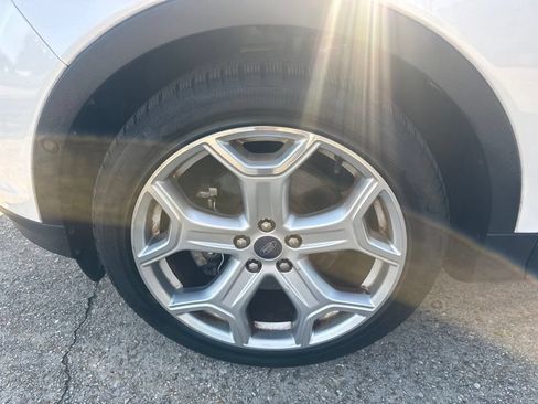 Used 2018 Ford Escape Titanium FWD image 28