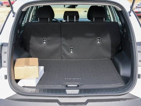 New 2026 Hyundai Tucson Blue SE w/ Tow & Go Package AWD/4WD image 8