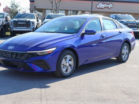 New 2026 Hyundai Elantra SE image 6