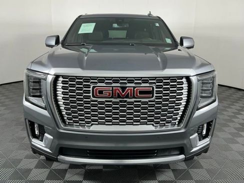 Used 2022 GMC Yukon Denali RWD image 3