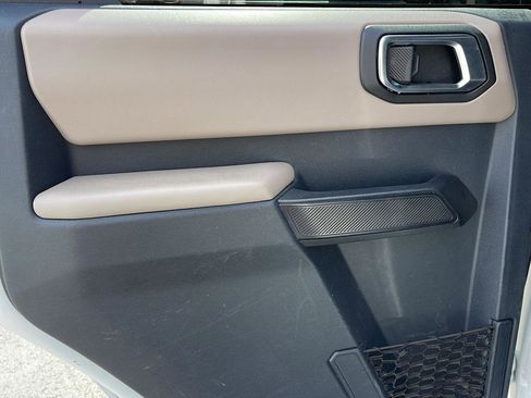 Used 2022 Ford Bronco Big Bend w/ Sasquatch Package image 24