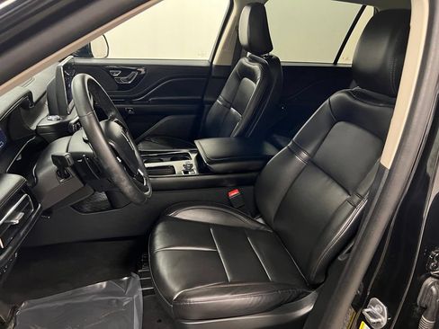 Used 2023 Lincoln Aviator AWD image 27