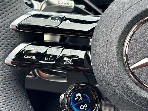 New 2026 Mercedes-Benz E 53 AMG e 4MATIC Sedan image 17