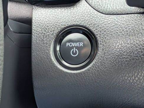 Used 2025 Toyota Camry LE image 19