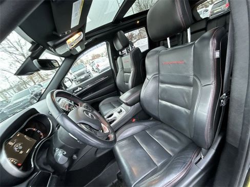 Certified 2021 Jeep Grand Cherokee Trailhawk w/ Trailhawk Luxury Group image 15