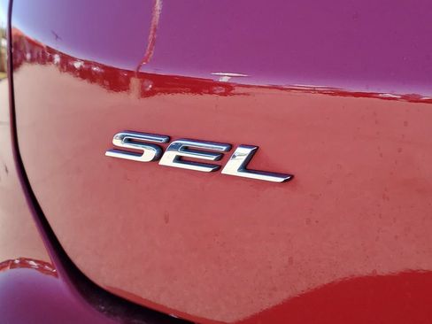 Used 2023 Ford Edge SEL AWD/4WD image 6