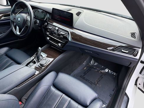 Used 2019 BMW 530i 530i w/ Convenience Package image 14