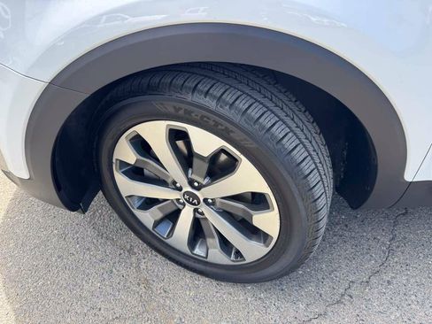 Used 2021 Kia Telluride EX w/ EX Premium Package FWD image 42