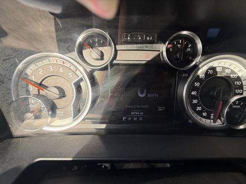 Used 2015 RAM 3500 Laramie image 17