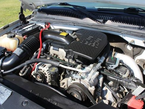 Used 2004 Chevrolet Silverado 2500 LS w/ Heavy-Duty Power Package image 22