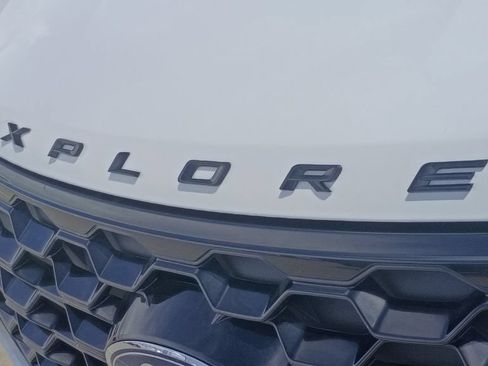 Used 2025 Ford Explorer ST-Line w/ Premium Package RWD image 14
