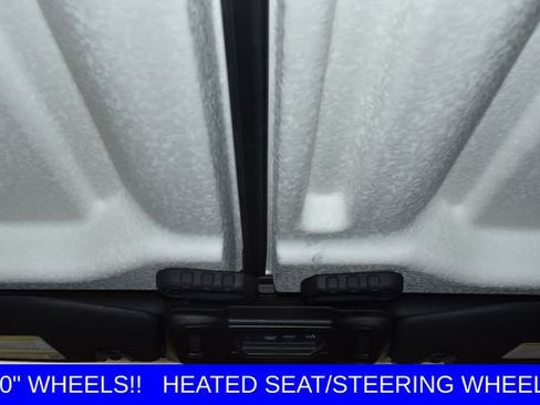 Used 2025 Jeep Wrangler Unlimited Sahara AWD/4WD image 21