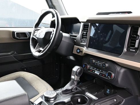 Used 2025 Ford Bronco Big Bend image 9