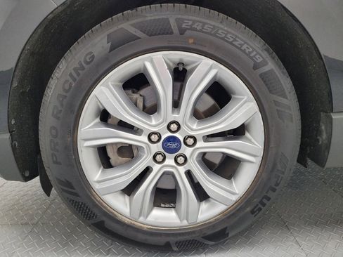 Used 2021 Ford Edge Titanium FWD image 31
