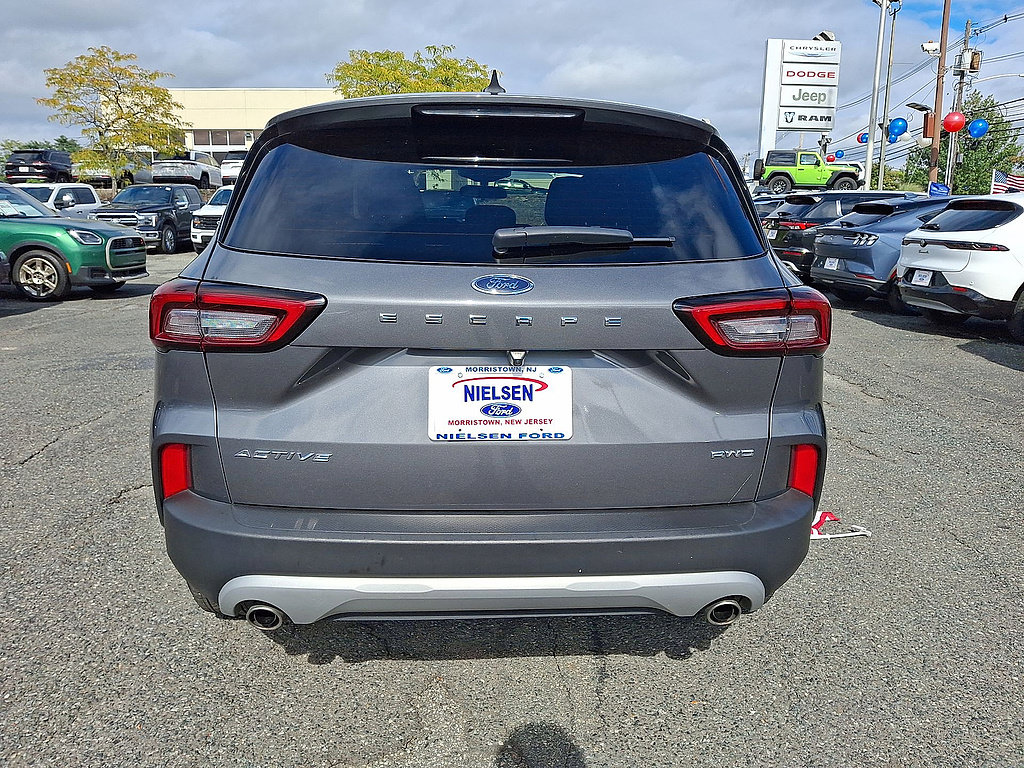 Certified 2025 Ford Escape Active AWD/4WD image 7