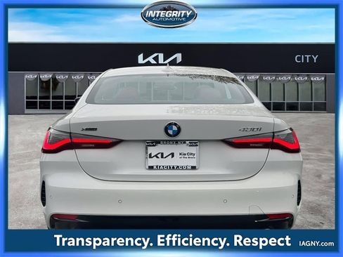 Used 2023 BMW 430i xDrive Coupe w/ Premium Package image 6
