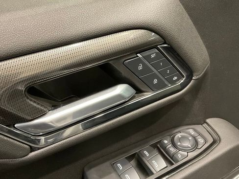 Used 2024 GMC Sierra 2500 AT4 w/ AT4 Premium Plus Package image 7