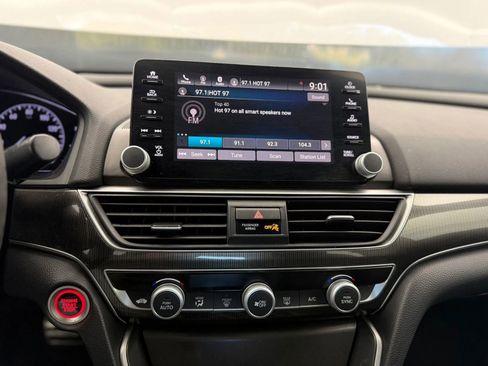 Used 2018 Honda Accord Sport image 31